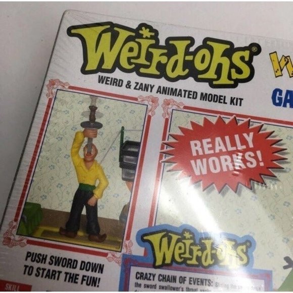 Weird-Ohs Wacky Contraption Model Kit 15985 Gadget For Bottle Feeding The Baby - Picture 4 of 7